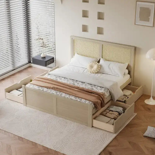 Letto a Piattaforma Naturale Antico di Grandezza Standard con 4 Cassetti e Testiera in Rattan, Per 1-2 Persone