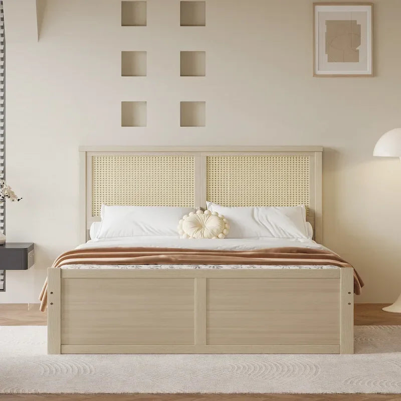 Letto a Piattaforma Naturale Antico di Grandezza Standard con 4 Cassetti e Testiera in Rattan, Per 1-2 Persone