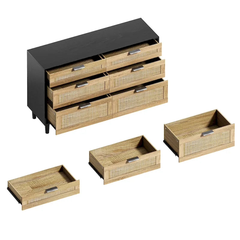 Comò doppio a 6 cassetti con frontale in rattan nero/naturale, maniglie in metallo, gambe in legno