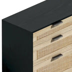 Comò doppio a 6 cassetti con frontale in rattan nero/naturale, maniglie in metallo, gambe in legno