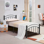 Struttura letto a piattaforma in metallo nero con testiera | Singolo/Matrimoniale | 1–2 persone