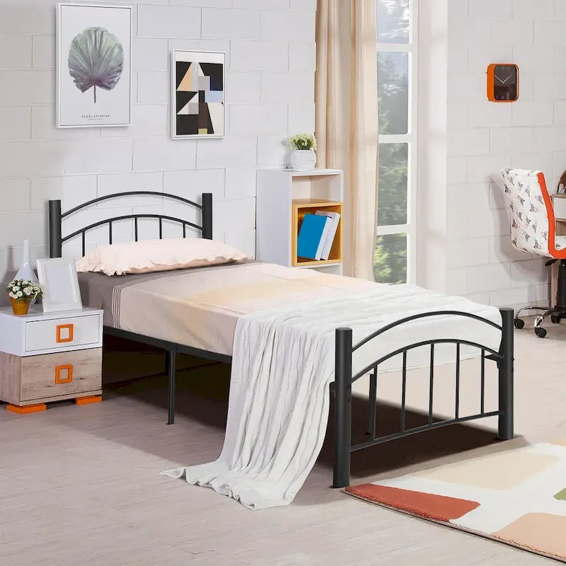 Struttura letto a piattaforma in metallo nero con testiera | Singolo/Matrimoniale | 1–2 persone