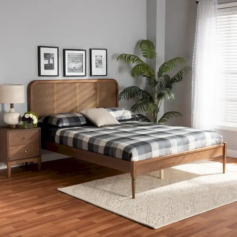 Letto a piattaforma in noce frassino con testiera in rattan, stile Mid-Century, matrimoniale/queen/king