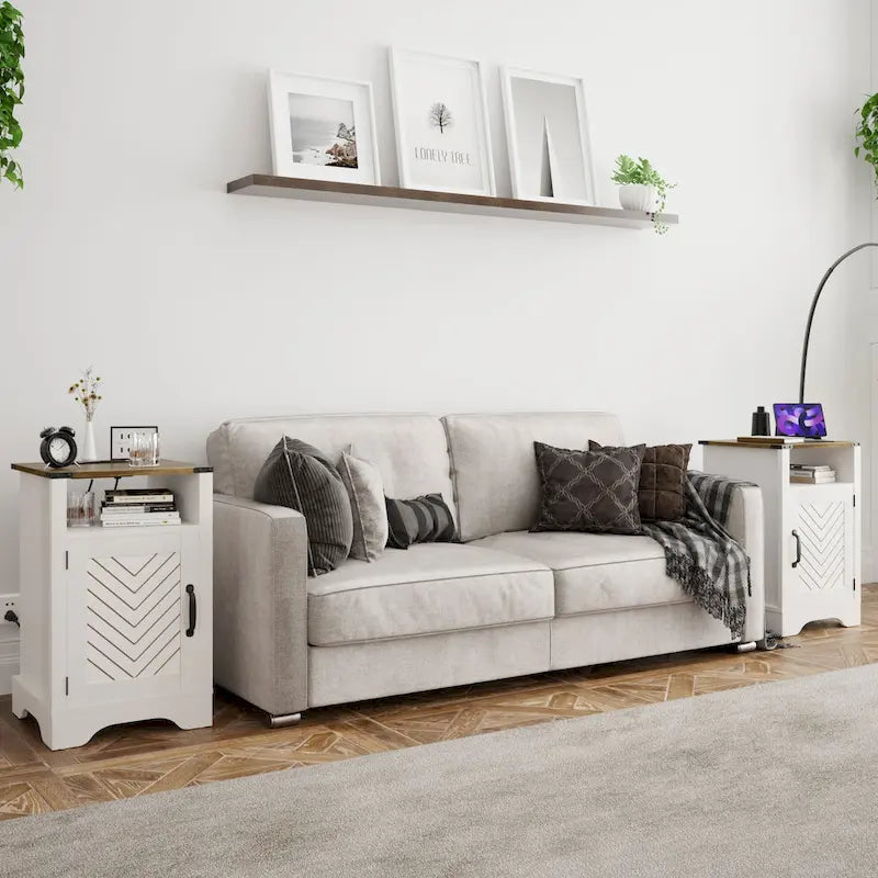 Comodino Barn Door con Stazione di Ricarica, Set da 2 – Bianco/Espresso, Mandorla, Grigio Carbone, Bianco, Nero