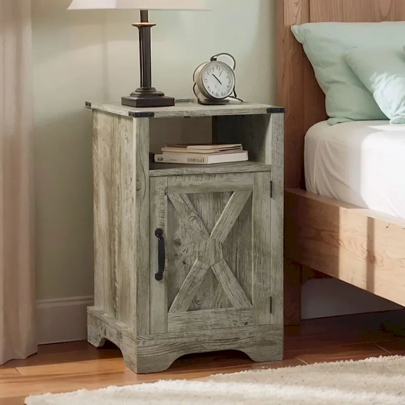Comodino Barn Door con Stazione di Ricarica, Set da 2 – Bianco/Espresso, Mandorla, Grigio Carbone, Bianco, Nero