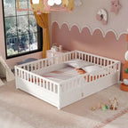 Letto a pavimento in pino bianco/grigio con spondina – Matrimoniale/Singolo, 1 bambino