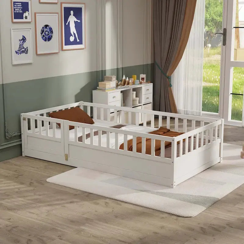 Letto a pavimento in pino bianco/grigio con spondina – Matrimoniale/Singolo, 1 bambino