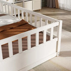 Letto a pavimento in pino bianco/grigio con spondina – Matrimoniale/Singolo, 1 bambino